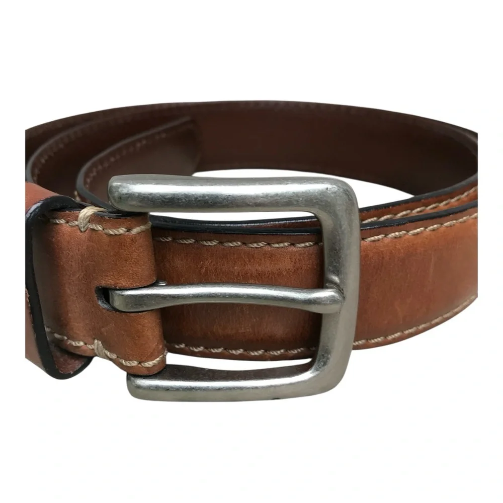 Fossil Brown Leather Men’s Brushed Silver Buckle Belt. Size 42.